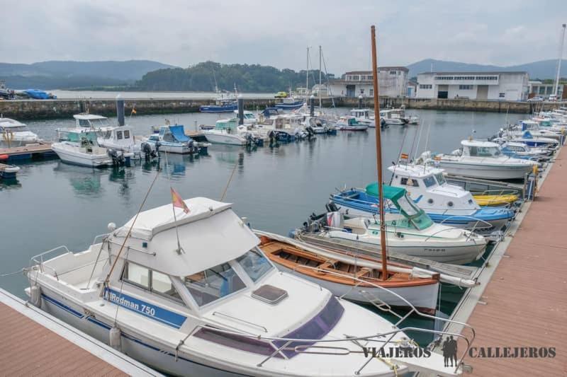 Enfoz Con Parking Y A La Orilla Del Mar Apartman Kültér fotó