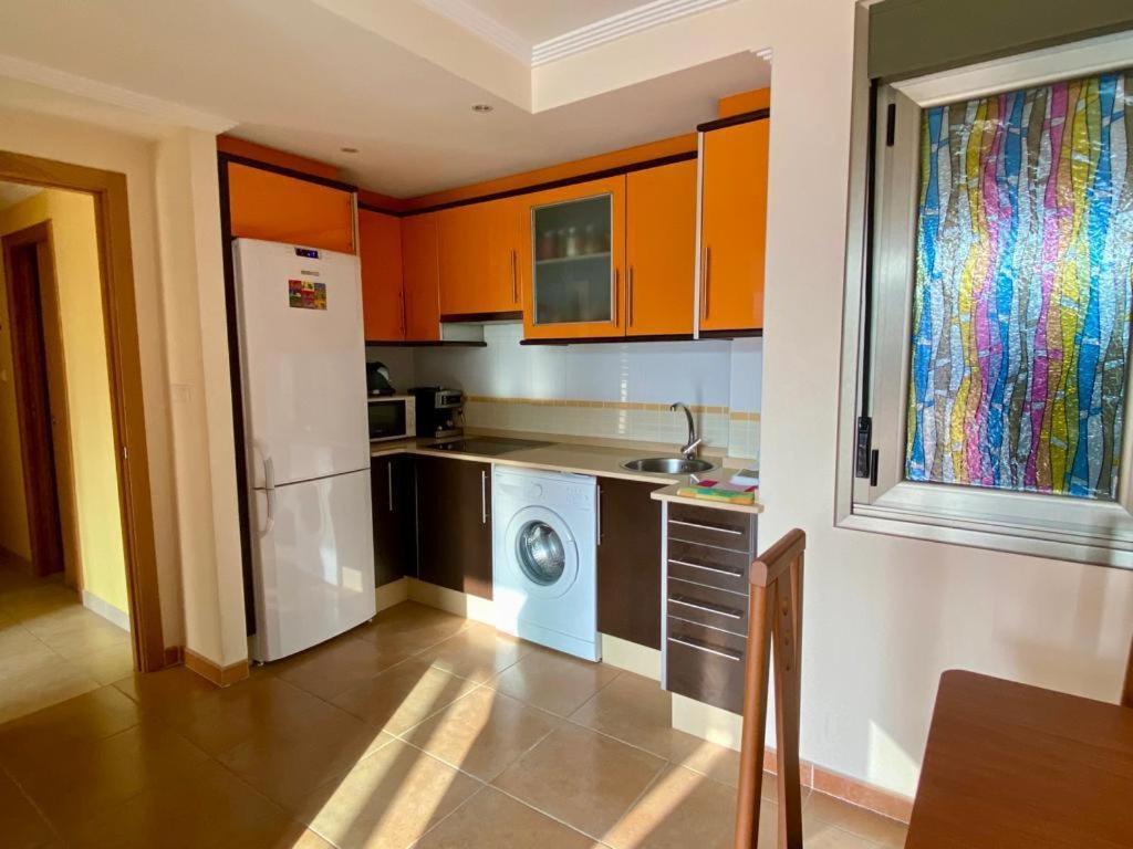 Enfoz Con Parking Y A La Orilla Del Mar Apartman Kültér fotó